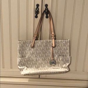 Michael Kors tote